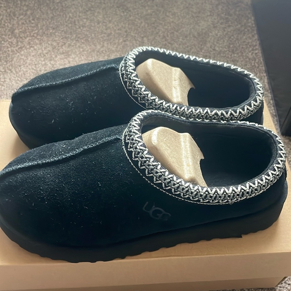 Ugg Tasman
